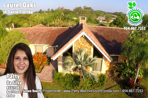 Laurel Oaks Luxury Pool homes in Davie Florida