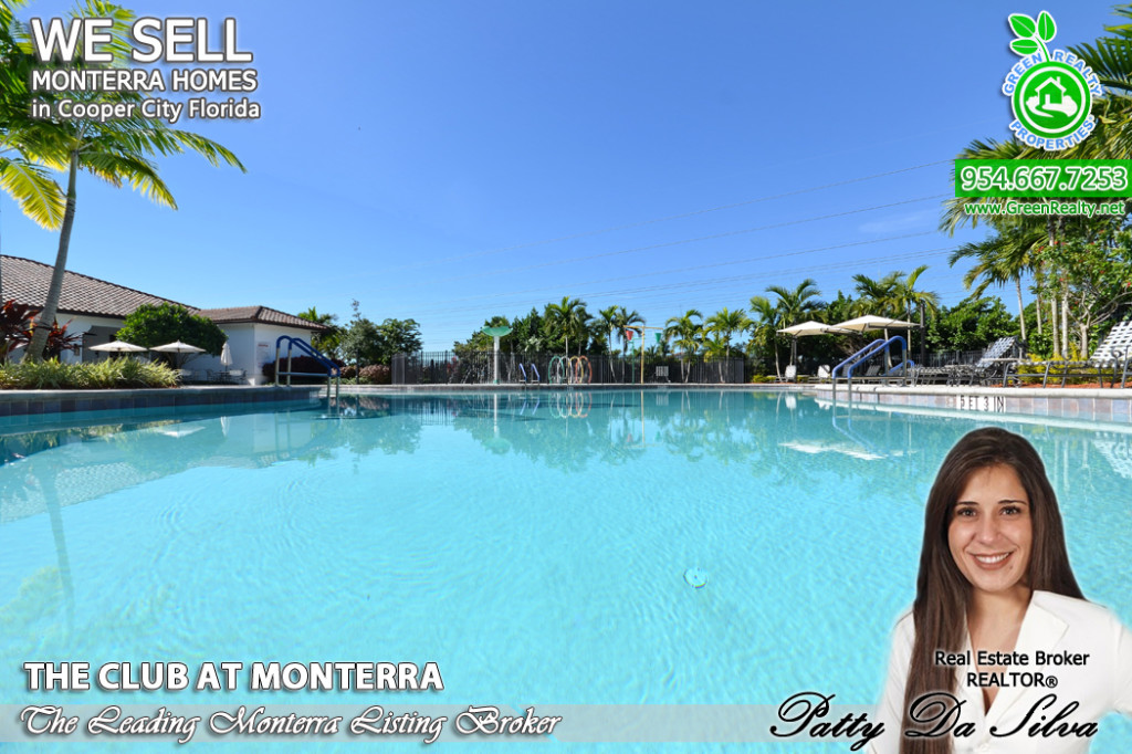 Monterra Community Pool