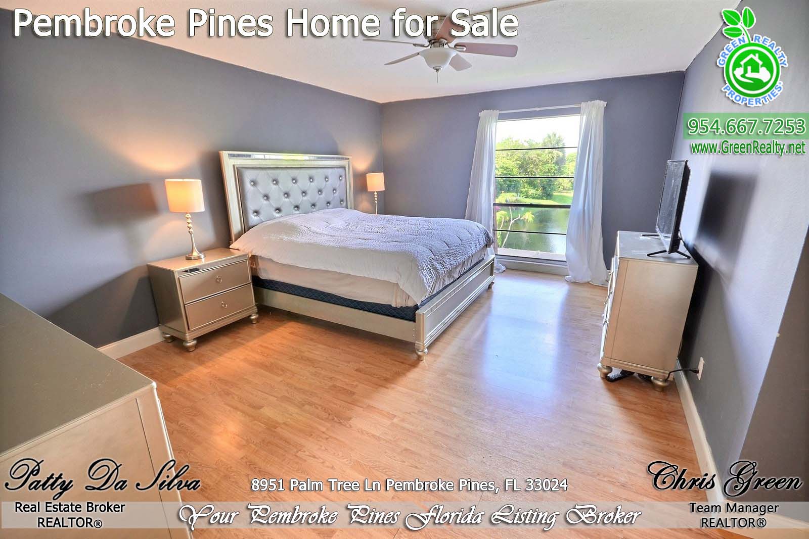 Pembroke Pines Homes For Sale - 8951 Palm Tree Lane (18)