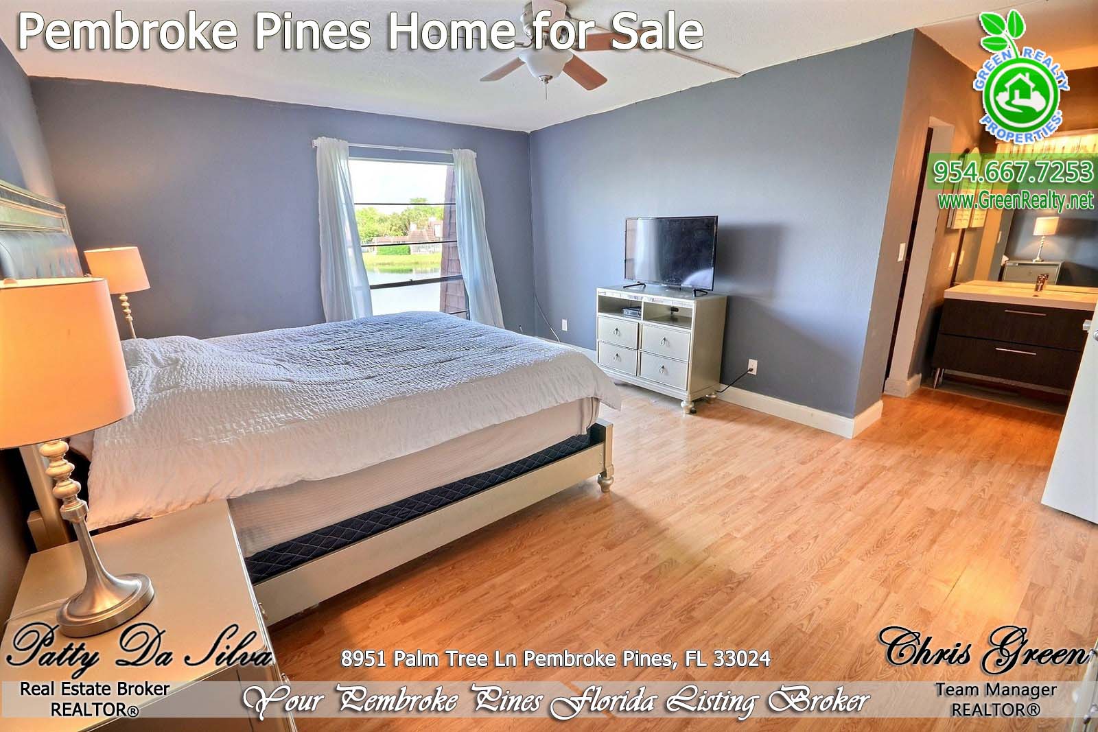 Pembroke Pines Homes For Sale - 8951 Palm Tree Lane (19)